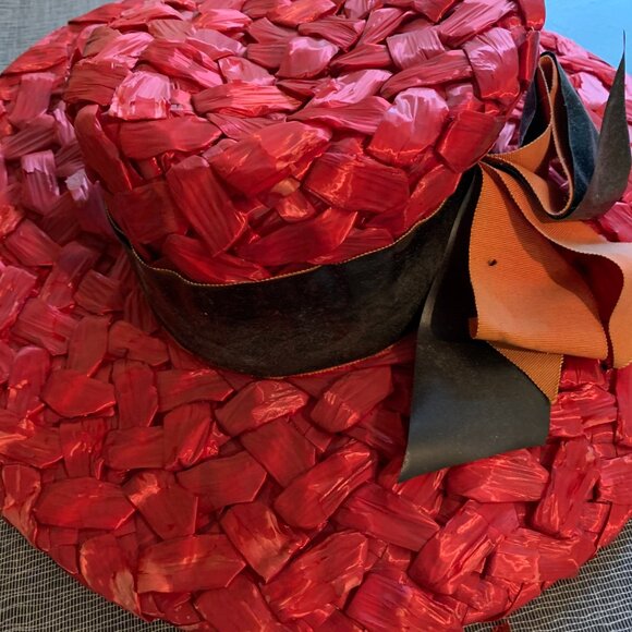 Miss Eileen Red Straw Hat with New Ribbon circa 1940 - Picture 5 of 6